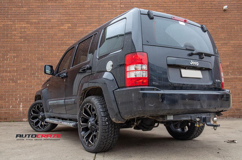 JEEP-CHEROKEE-ASSAULT-GLOSS-BLACK-MILLED-ACCENTS